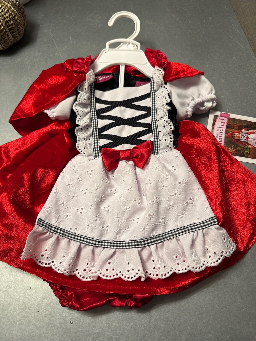 Little Red Riding Hood Costume for Kids in Red and White